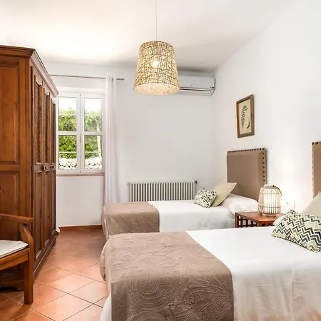 Llucasaldentet Tatil Evi Alaior
