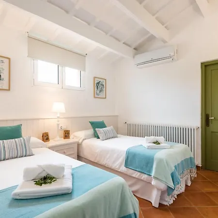 Holiday home Llucasaldentet *