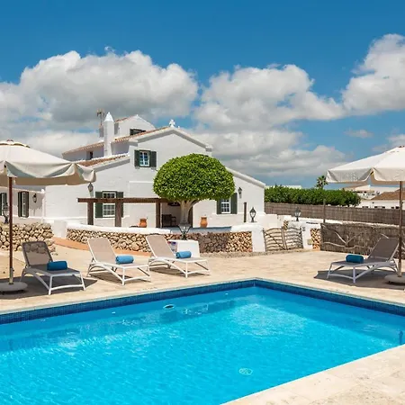 Holiday home Llucasaldentet *