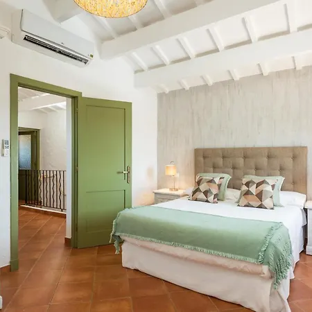 Llucasaldentet Holiday home *